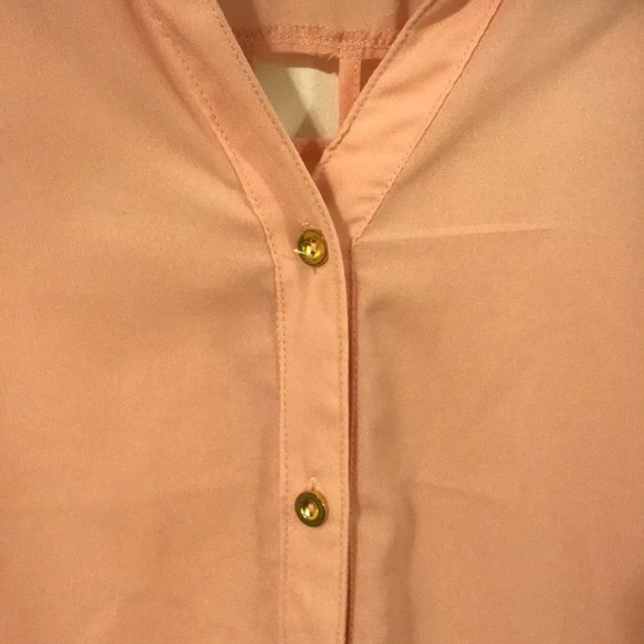 Peep-hole back Button up Blouse - Picture 2 of 5